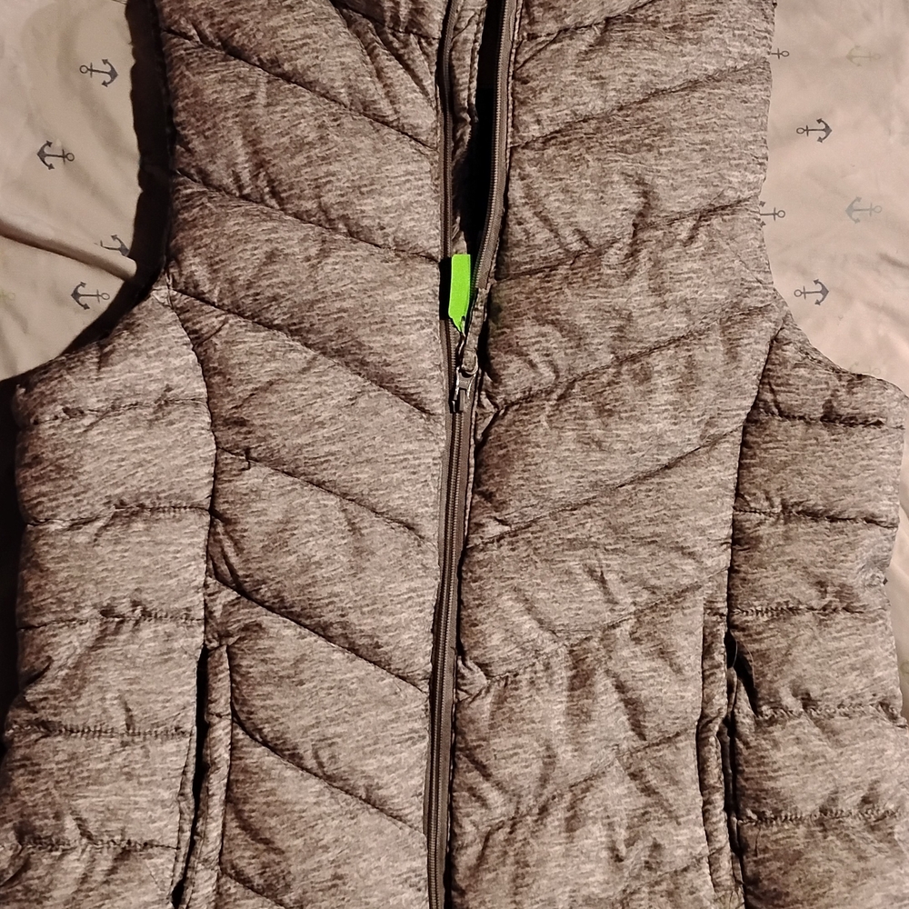 SO Neutral Gray Satin Lined Jacket Label Detail
